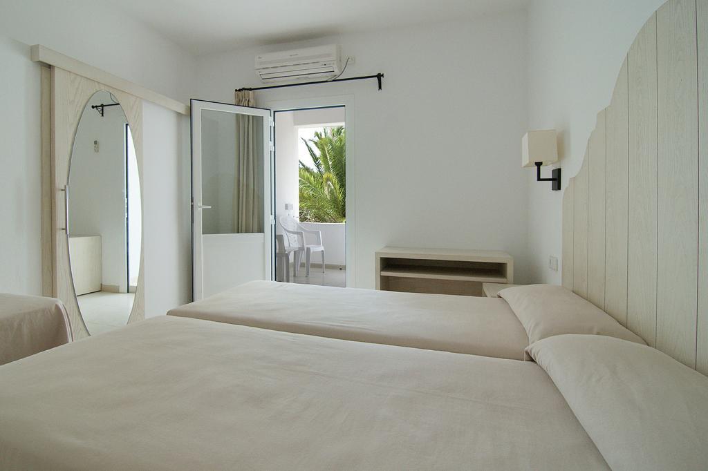 Hostal Capri Es Pujols Pokój zdjęcie