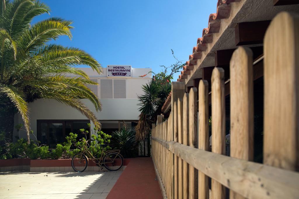 Hostal Capri Es Pujols Zewnętrze zdjęcie